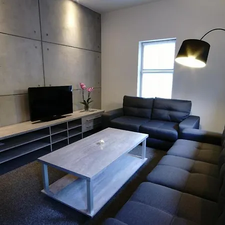 Komorniki 3*